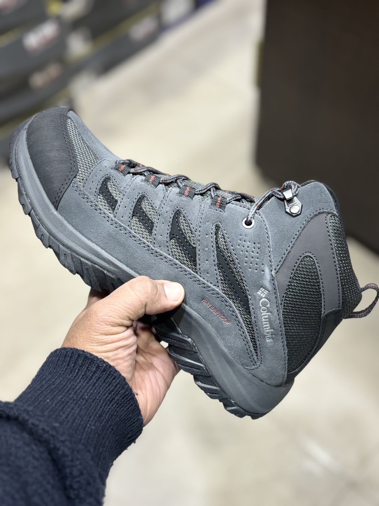 COLOMBIA CRESTWOOD MID WATERPROOF