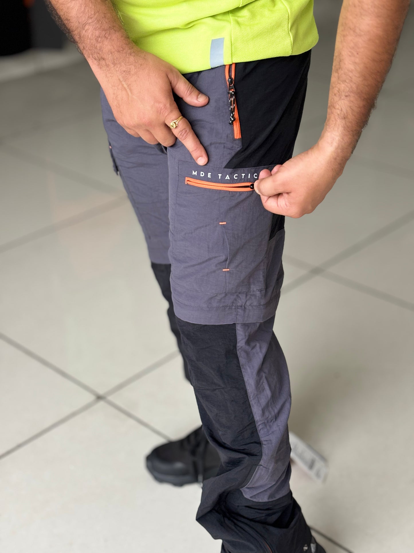 MDE Travel 2 in 1 pant grey